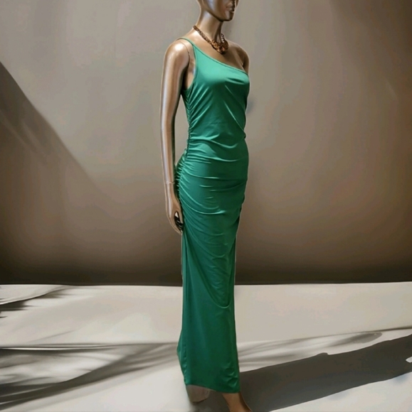 NWT Sexy Green One Shoulder Ruched Sides Split Thigh Maxi Dress Sz M - Picture 5 of 14